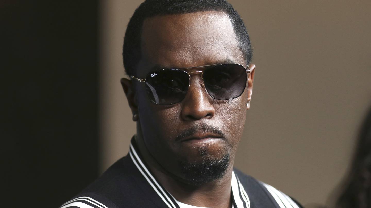 Diddy Admits Beating Ex Girlfriend Cassie Says Hes Sorry Calls His Actions Inexcusable 