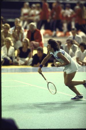 Billie Jean King reflects on 'Battle of the Sexes' tennis match, 50 years  later