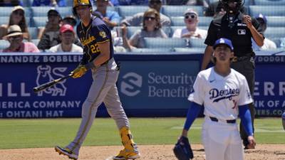 Yelich, Perkins power Brewers to 9-2 victory over Dodgers and avoid being swept in weekend series